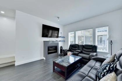 10 13864 Hyland Road, Surrey, BC, Surrey — Townhouse for sale