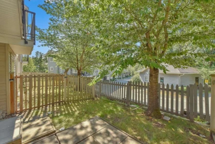 Front Yard Photo of 10 13864 Hyland Road, Surrey, BC