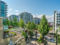 401 138 E Esplanade, North Vancouver, BC