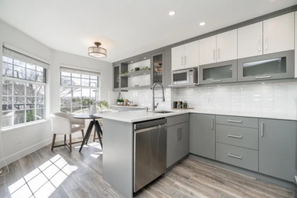 Breakfast Nook Photo of 1120 Hachey Avenue, Coquitlam, BC