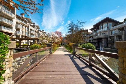 414 530 Raven Woods Drive, North Vancouver, BC, North Vancouver — Apartment/Condo for sale