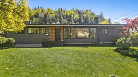 46950 Crabtree Lane, Chilliwack, BC, Chilliwack — Single Family Residence for sale
