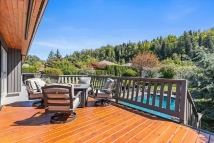 Outdoor Deck Photo of 46950 Crabtree Lane, Chilliwack, BC