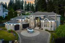 3027 Plateau Boulevard, Coquitlam, BC