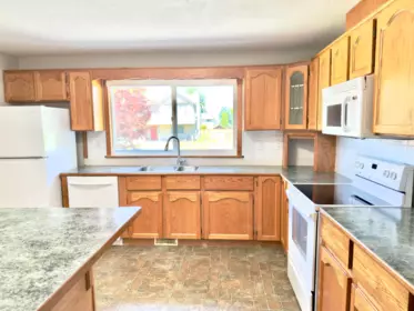 Kitchen Photo of 46382 Stevenson Road, Chilliwack, BC