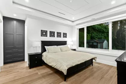 Basement Recreation Room Photo of 13141 Marine Drive, Surrey, BC