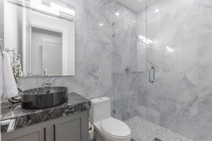 Hot Tub / Spa Photo of 13141 Marine Drive, Surrey, BC