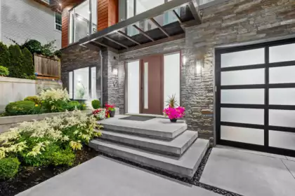 13141 Marine Drive, Surrey, BC, Surrey — Single Family Residence for sale