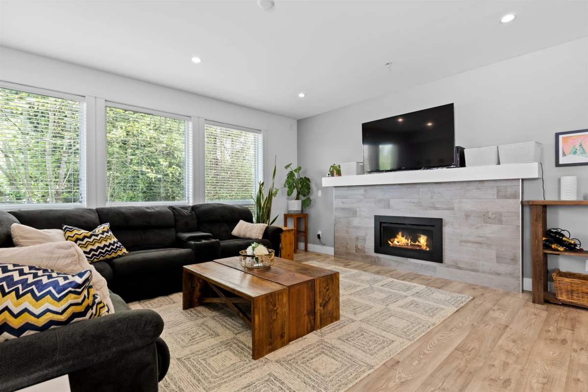 Family Room Photo of 12213 207a Street, Maple Ridge, BC
