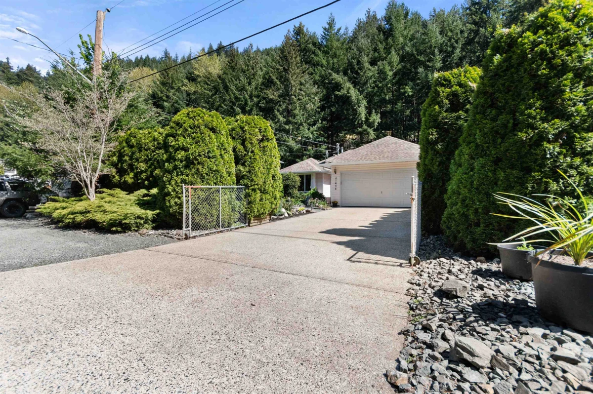 Living Room Photo of 21454 Richmond Drive, Hope, BC