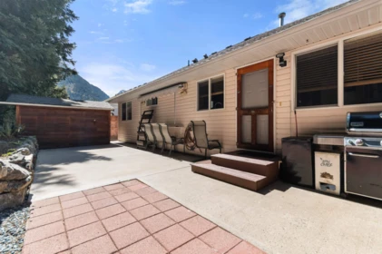 Outdoor Deck Photo of 21454 Richmond Drive, Hope, BC
