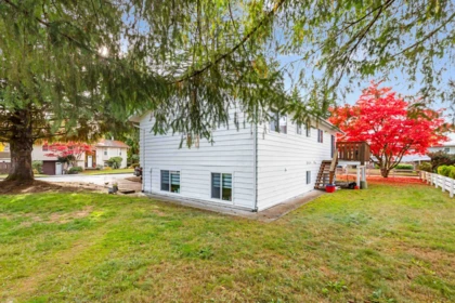 Hot Tub / Spa Photo of 21099 Berry Avenue, Maple Ridge, BC
