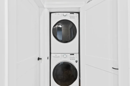 Mudroom Photo of 21099 Berry Avenue, Maple Ridge, BC
