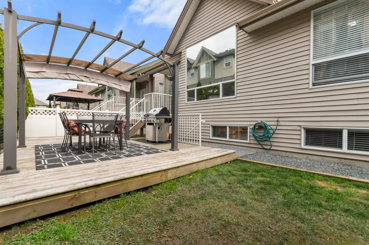 Family Room Photo of 5 6517 Lavender Place, Chilliwack, BC