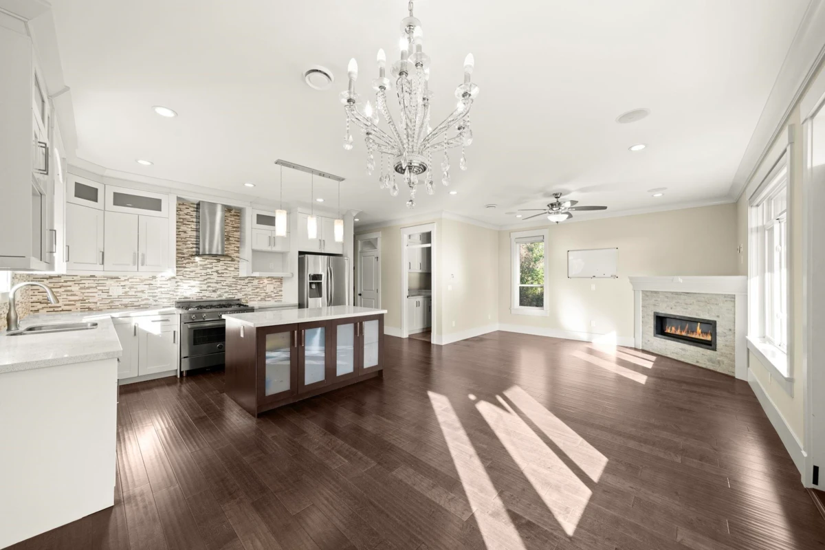 Dining Area Photo of 7028 Broadway, Burnaby, BC