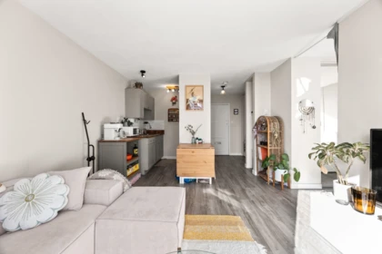 Kitchen Island Photo of 701 1100 Harwood Street, Vancouver, BC