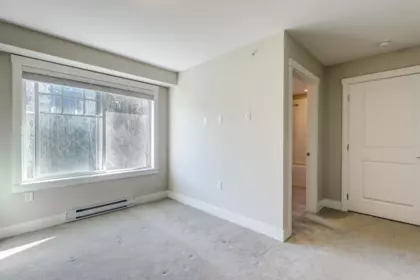 Entry Foyer Photo of 73 20498 82 Avenue, Langley, BC