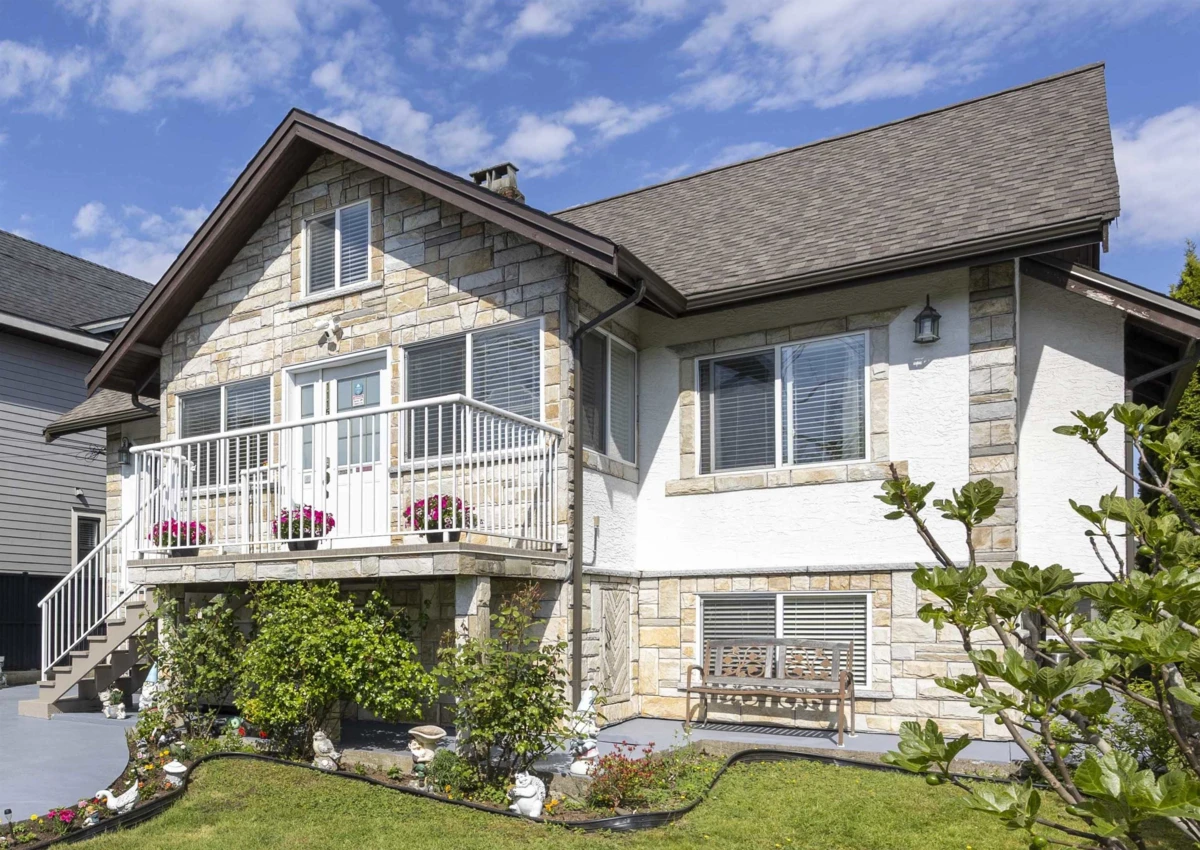 Family Room Photo of 1115 Dublin Street, New Westminster, BC