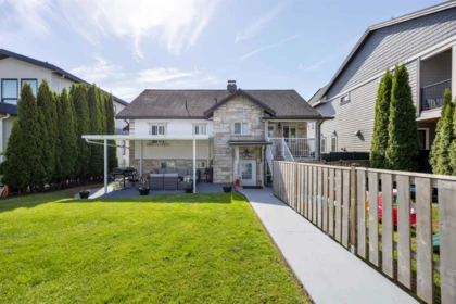Hot Tub / Spa Photo of 1115 Dublin Street, New Westminster, BC