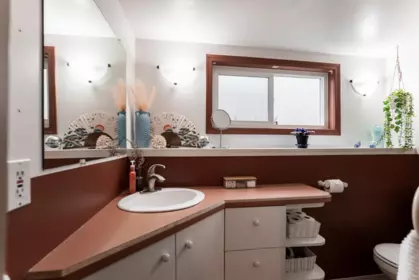 Hot Tub / Spa Photo of 509 Granada Crescent, North Vancouver, BC
