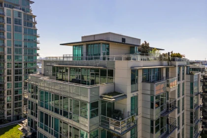 Hot Tub / Spa Photo of PH1 168 E Esplanade, North Vancouver, BC