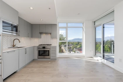 Breakfast Nook Photo of 807 2435 Kingsway, Vancouver, BC