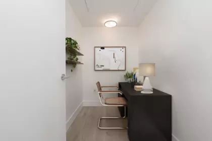 Entry Foyer Photo of 807 2435 Kingsway, Vancouver, BC