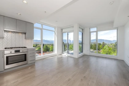 Kitchen Island Photo of 807 2435 Kingsway, Vancouver, BC
