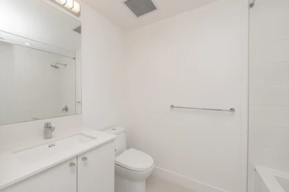 Mudroom Photo of 807 2435 Kingsway, Vancouver, BC