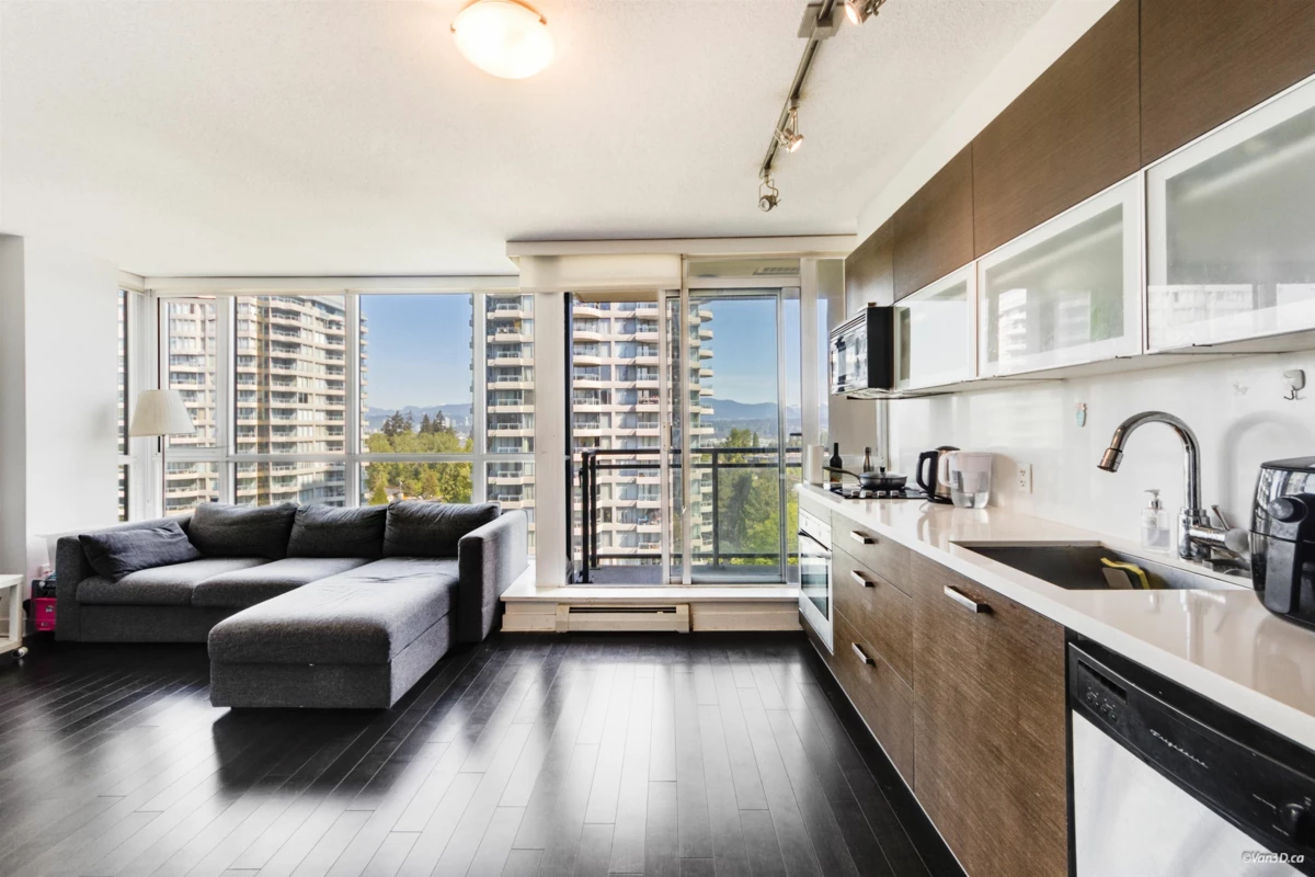 Dining Area Photo of 909 10777 University Drive, Surrey, BC