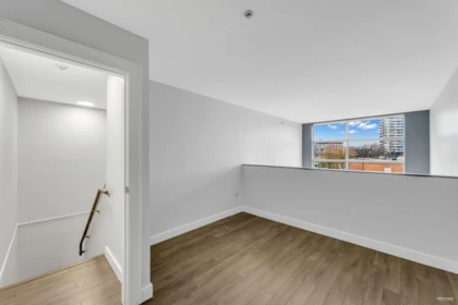 Office / Den Photo of 319 418 E Broadway, Vancouver, BC