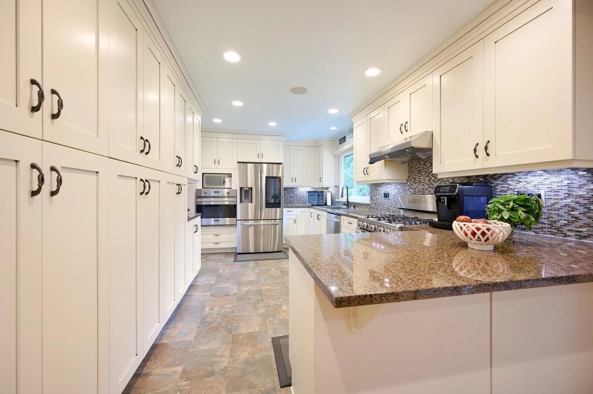 Dining Area Photo of 3222 Pinda Drive, Port Moody, BC
