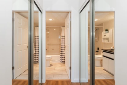 Mudroom Photo of 107 13965 16 Avenue, Surrey, BC