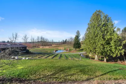 Kitchen Island Photo of 681 Bradner Road, Abbotsford, BC