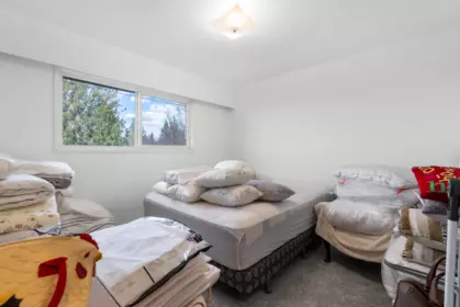 Laundry Room Photo of 681 Bradner Road, Abbotsford, BC