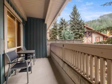 215C 2036 London Lane, Whistler, BC, Whistler — Apartment/Condo for sale
