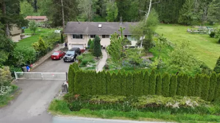 Hot Tub / Spa Photo of 12259 252 Street, Maple Ridge, BC