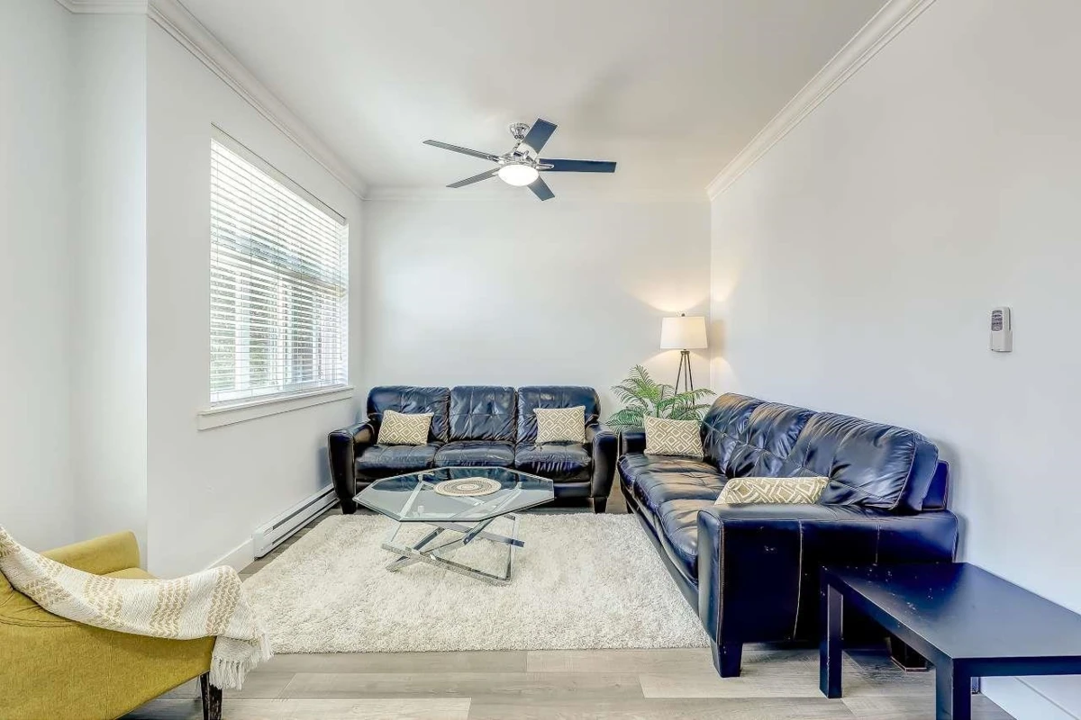 Family Room Photo of 3 6350 142 Street, Surrey, BC