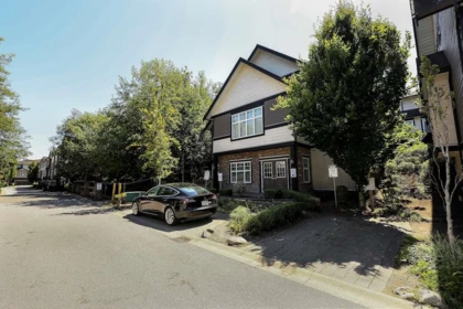 3 6350 142 Street, Surrey, BC, Surrey — Townhouse for sale