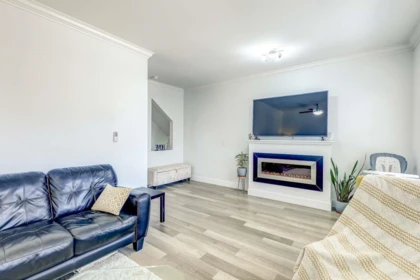 Kitchen Photo of 3 6350 142 Street, Surrey, BC