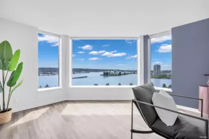 1404 1065 Quayside Drive, New Westminster, BC, New Westminster — Apartment/Condo for sale