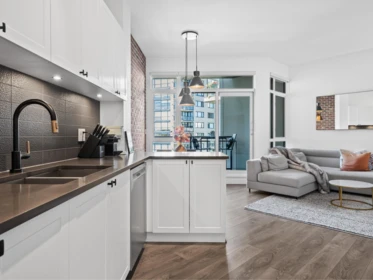 Kitchen Photo of 305 105 W 2nd Street, North Vancouver, BC