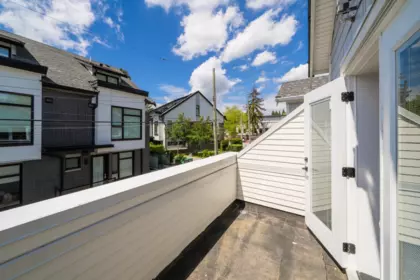 Hot Tub / Spa Photo of 972 Park Drive, Vancouver, BC