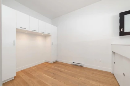 Laundry Room Photo of 313 220 Salter Street, New Westminster, BC