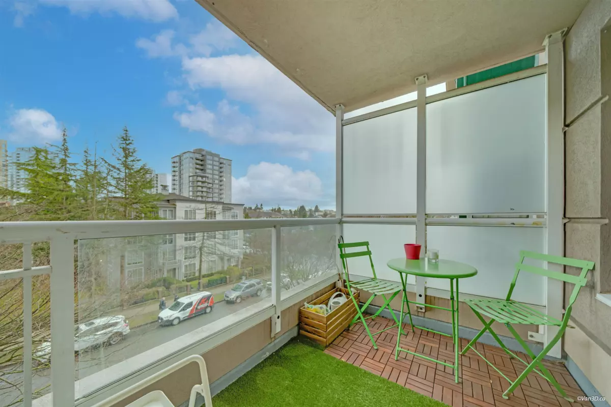 Living Room Photo of 303 5189 Gaston Street, Vancouver, BC