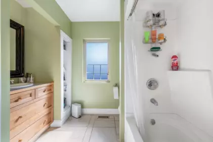 Laundry Room Photo of 10540 Aintree Crescent, Richmond, BC