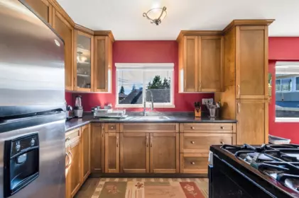 Mudroom Photo of 10540 Aintree Crescent, Richmond, BC