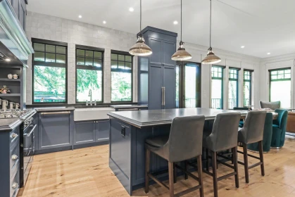 Kitchen Island Photo of 19682 44 Avenue, Langley, BC