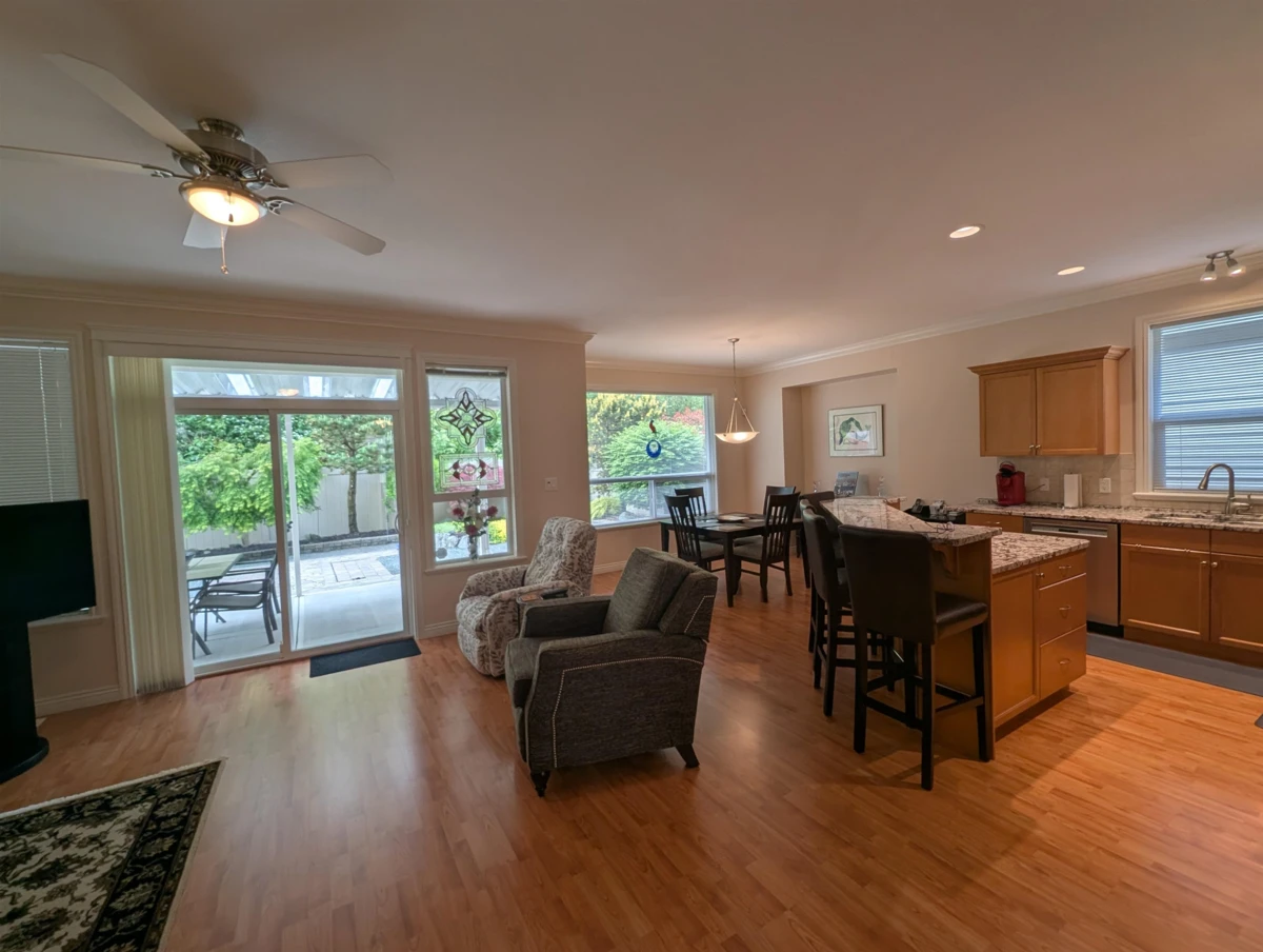 Dining Area Photo of 46570 Hearthstone Avenue, Chilliwack, BC
