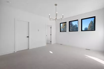 Laundry Room Photo of 16243 10 Avenue, Surrey, BC